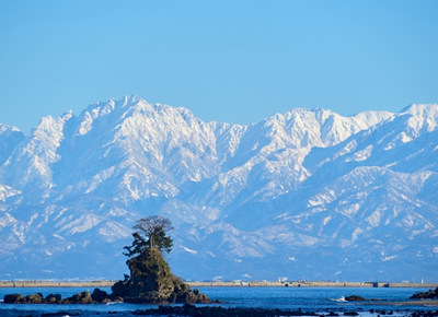 冠雪の立山連峰