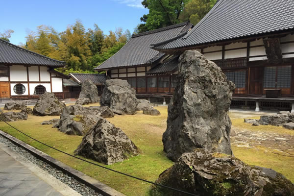 國泰寺月泉庭